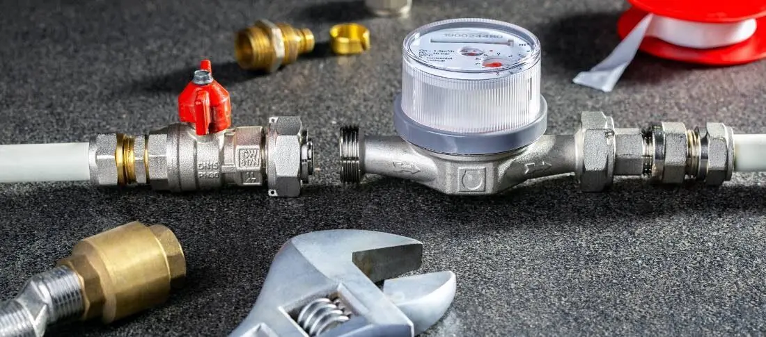 Sanitair installatie door professionele loodgieter